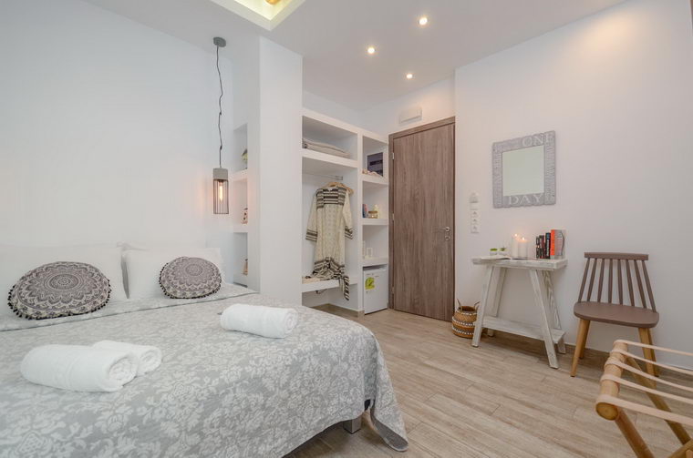 First Floor Rooms without Sea View