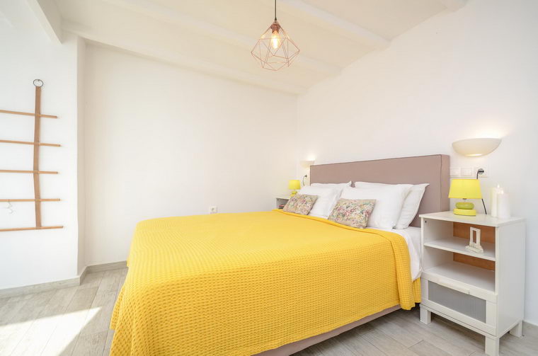 Rooms with Sea View