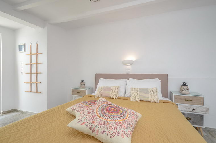 Rooms with Sea View