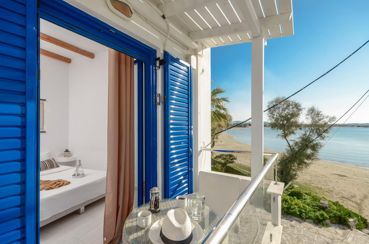 Rooms with Sea View